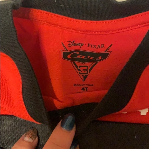 EUC 4T Disney “Cars” Lighting McQueen shirt C1 - Picture 3 of 3